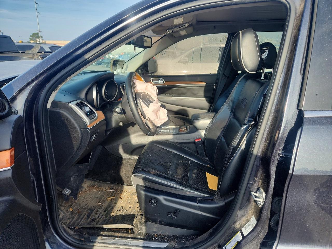 2012 JEEP GRAND CHEROKEE OVERLAND photo 7