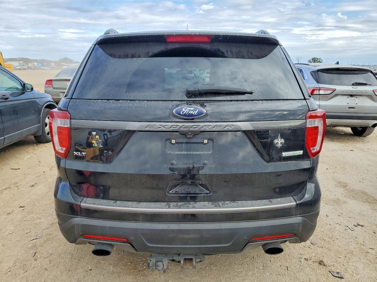 2018 FORD EXPLORER XLT photo 6
