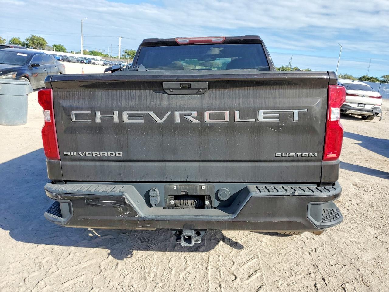 2019 CHEVROLET SILVERADO C1500 CUSTOM photo 6