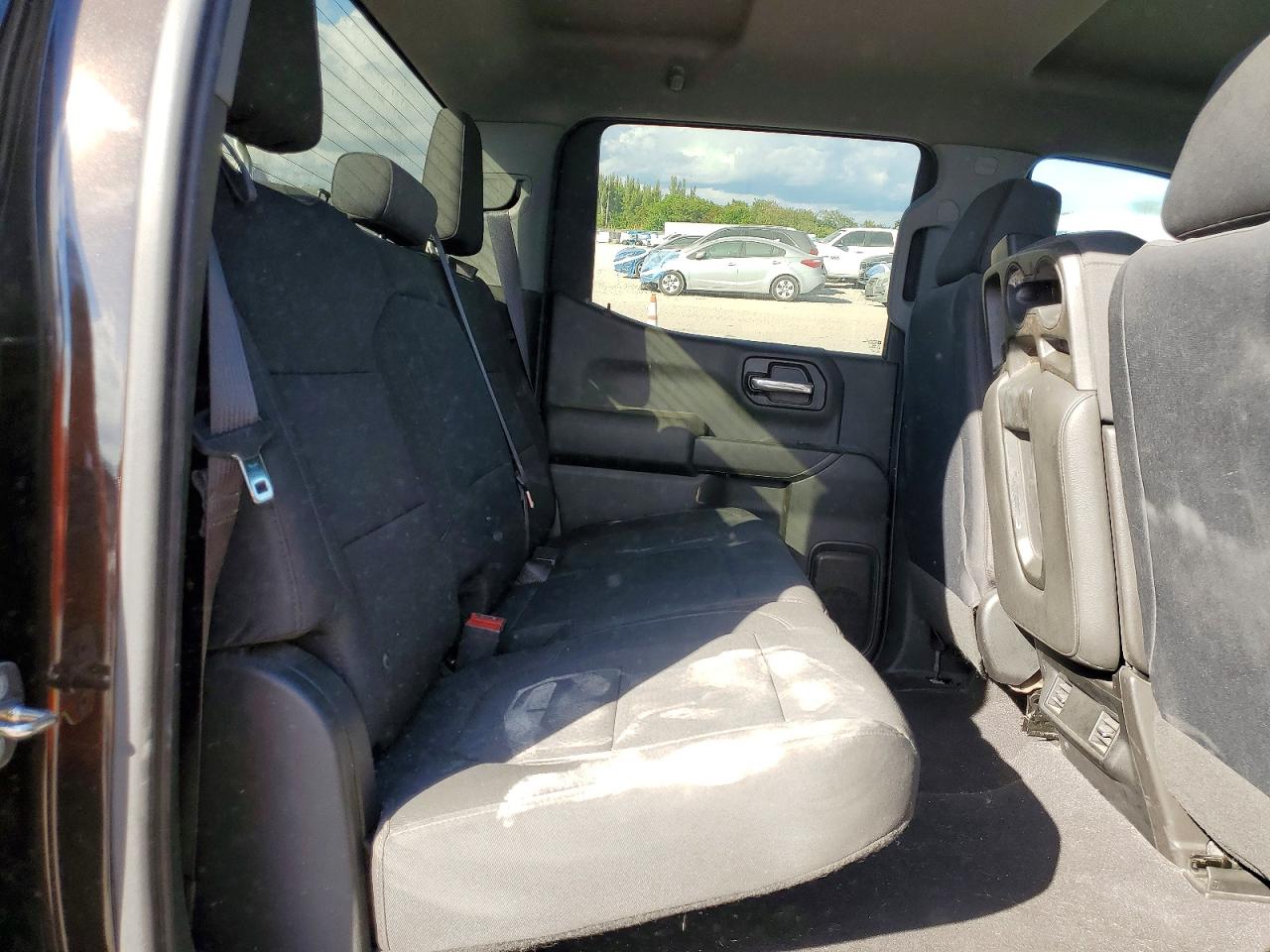 2019 CHEVROLET SILVERADO C1500 CUSTOM photo 10
