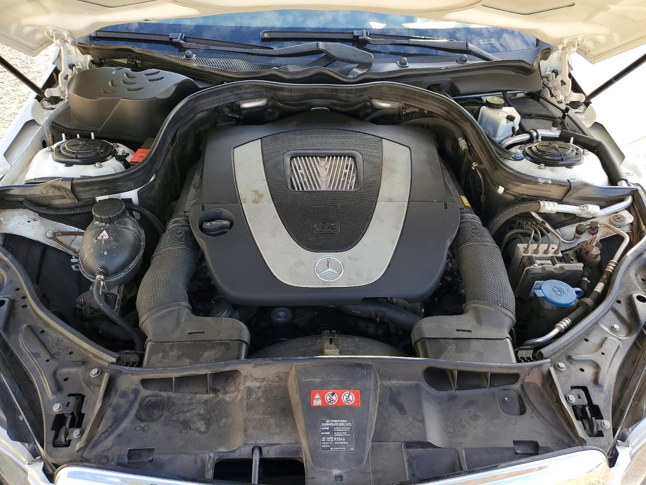2010 MERCEDES-BENZ E 350 photo 11