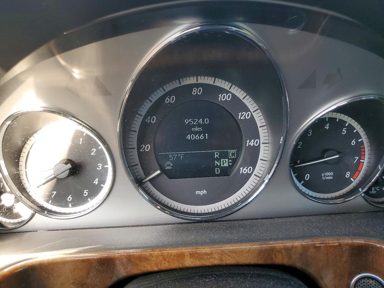 2010 MERCEDES-BENZ E 350 photo 9