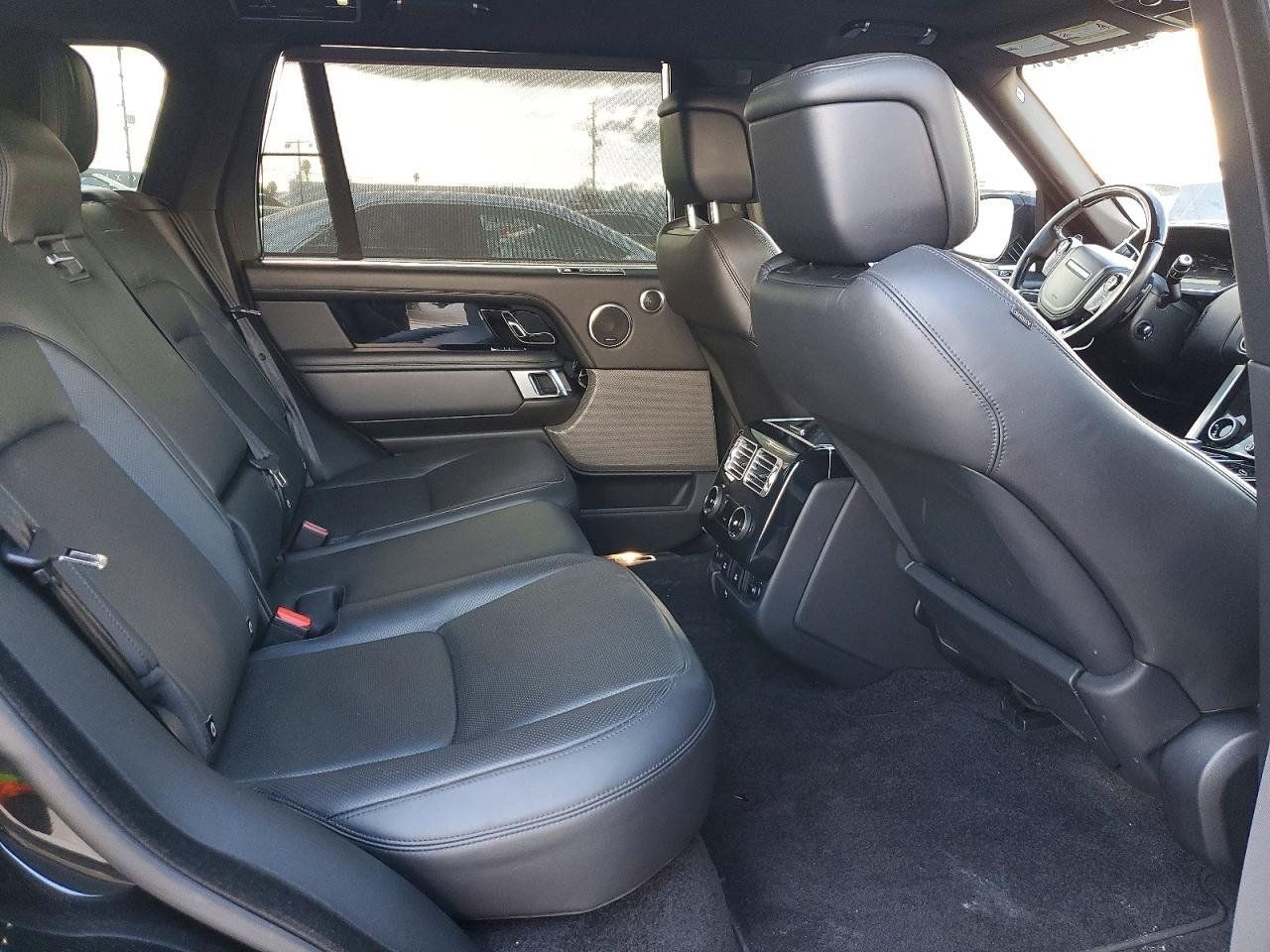 2019 LAND ROVER RANGE ROVER SUPERCHARGED photo 11