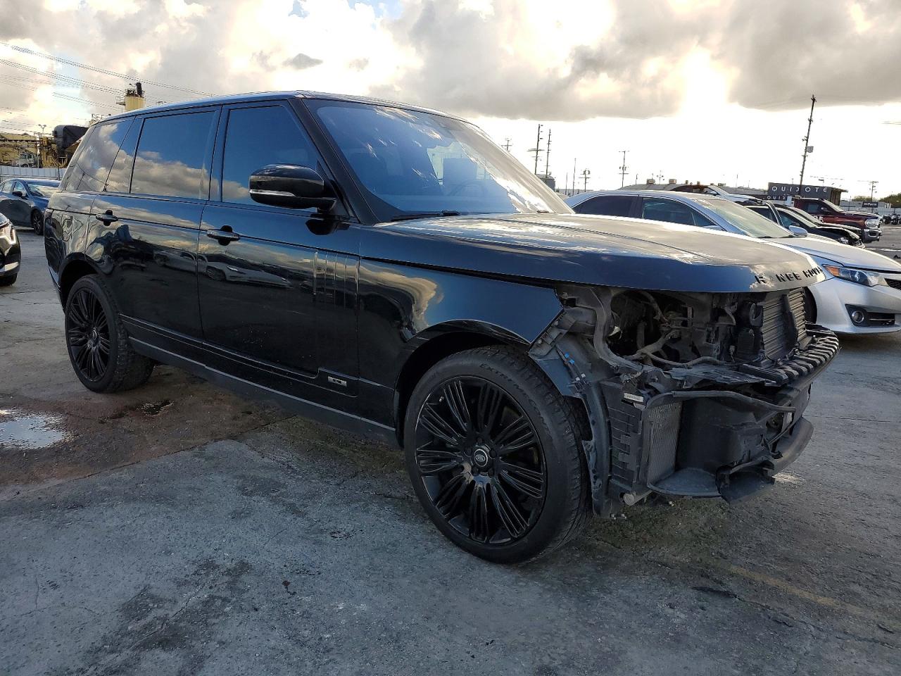 2019 LAND ROVER RANGE ROVER SUPERCHARGED photo 4