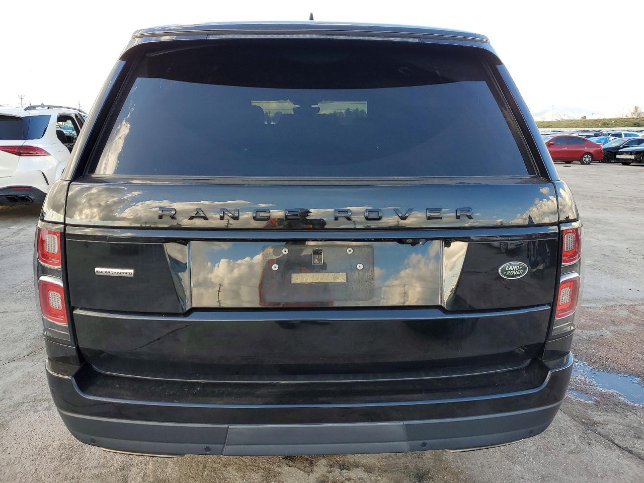 2019 LAND ROVER RANGE ROVER SUPERCHARGED photo 6