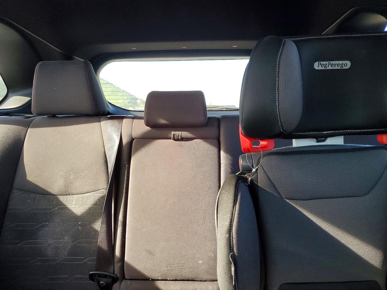 2021 TOYOTA RAV4 PRIME SE photo 10