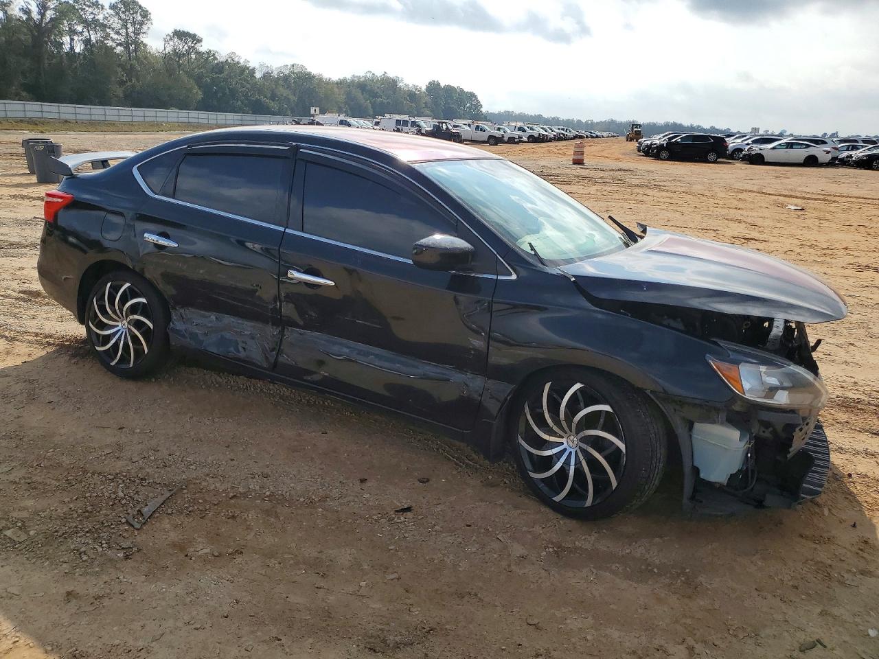 2016 NISSAN SENTRA S photo 10