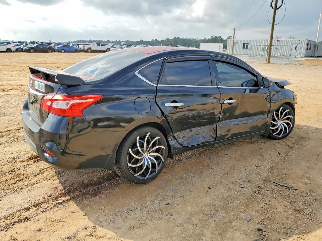2016 NISSAN SENTRA S photo 7