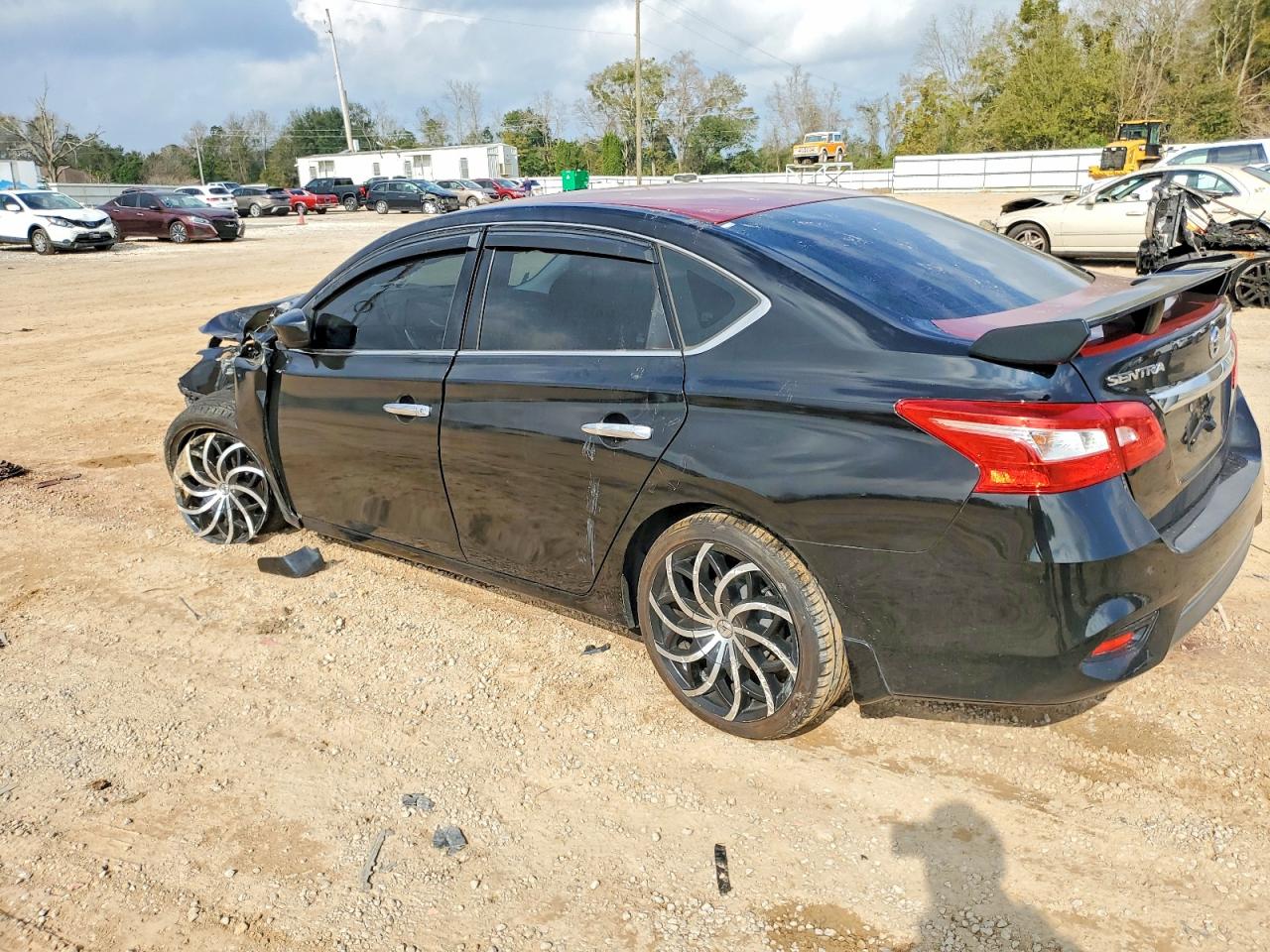 2016 NISSAN SENTRA S photo 4