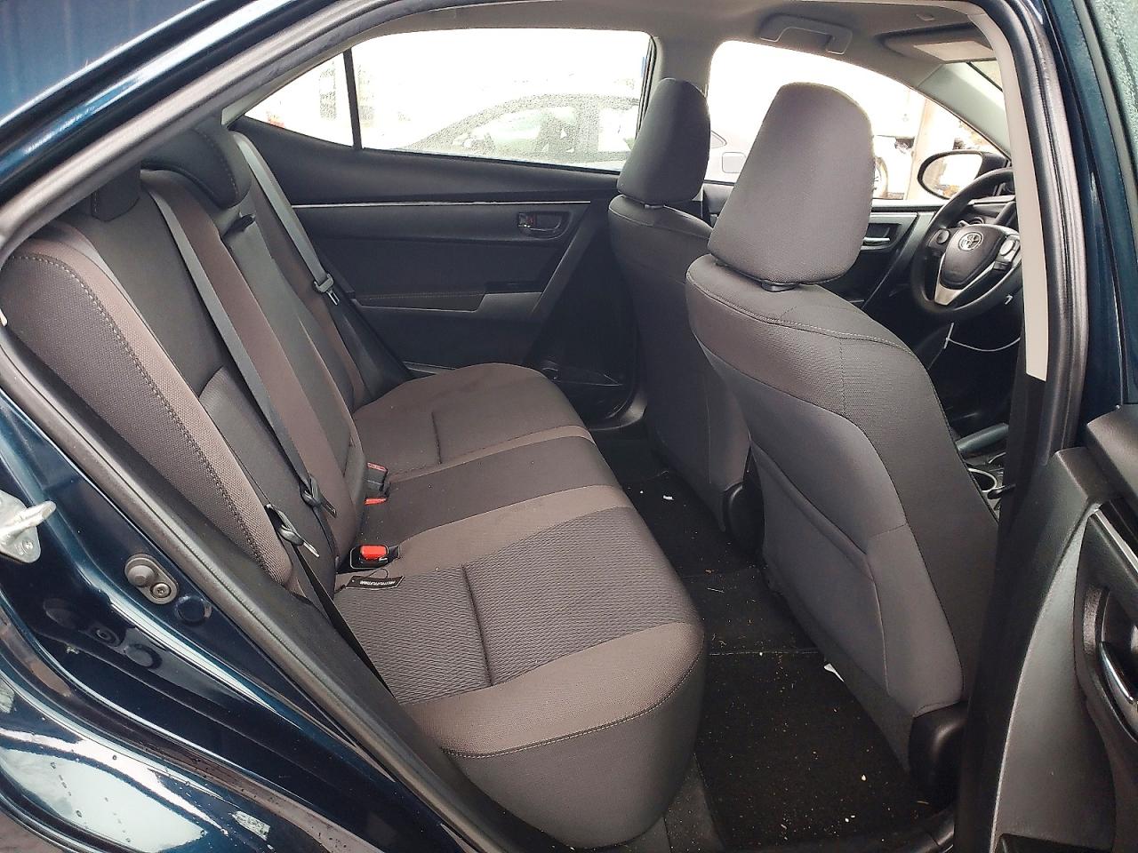 2019 TOYOTA COROLLA L photo 10
