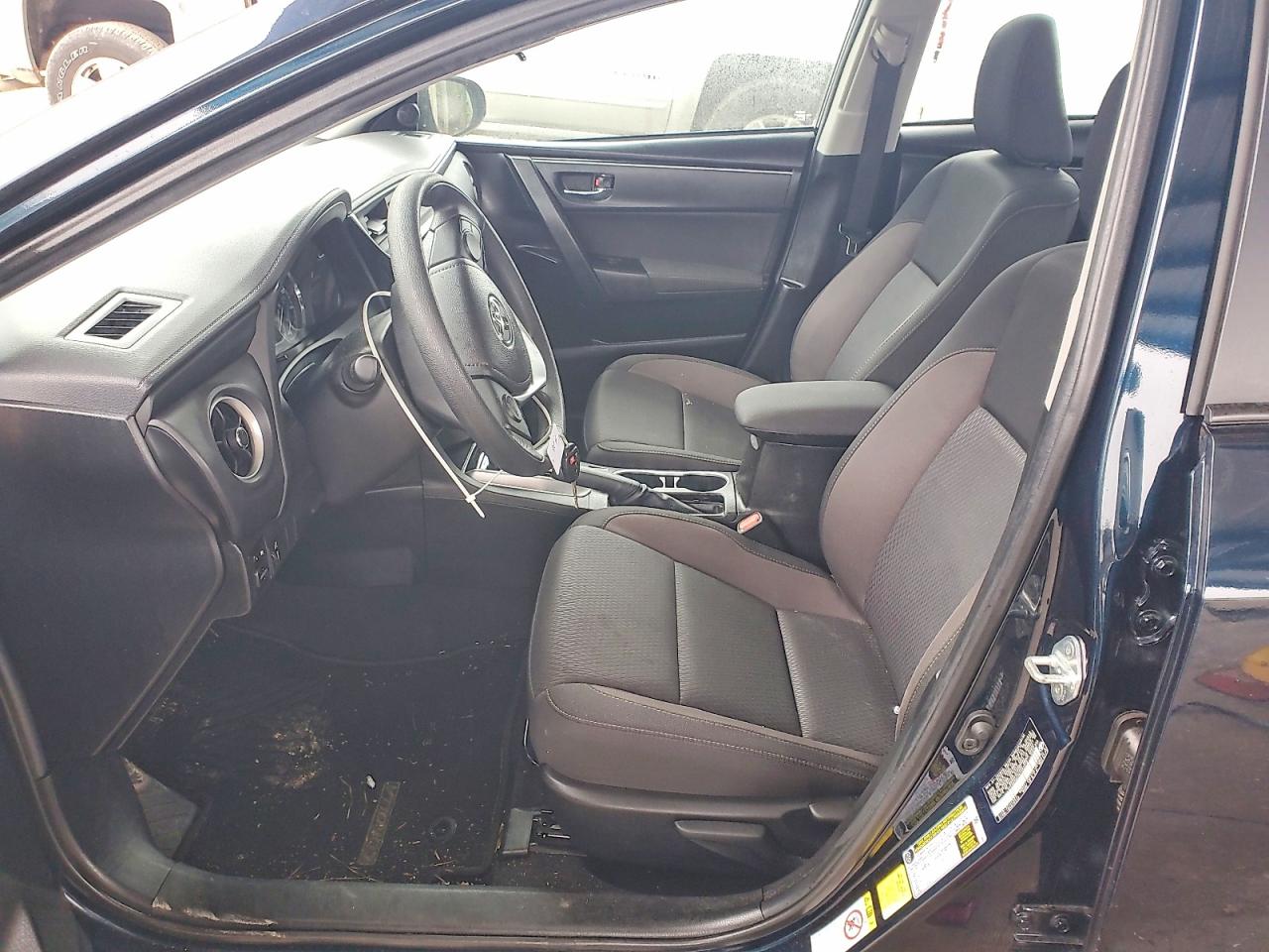 2019 TOYOTA COROLLA L photo 7