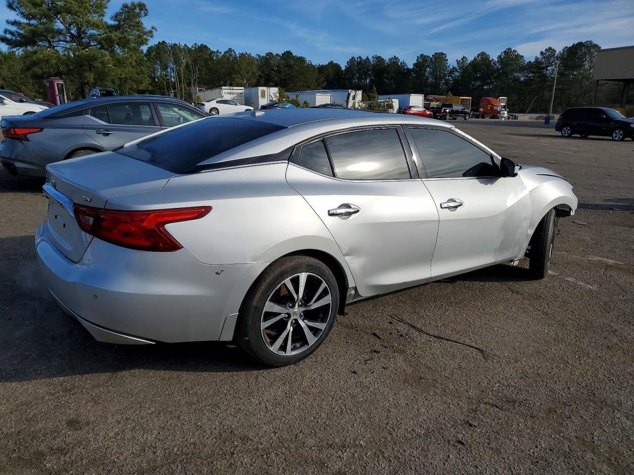 2017 NISSAN MAXIMA 3.5S photo 3