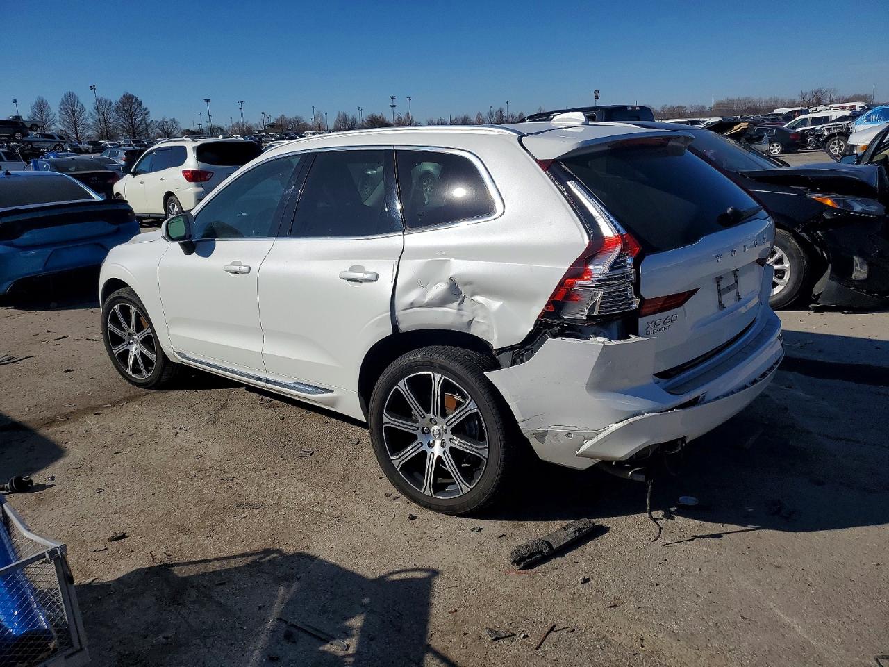 2020 VOLVO XC60 T5 INSCRIPTION photo 2