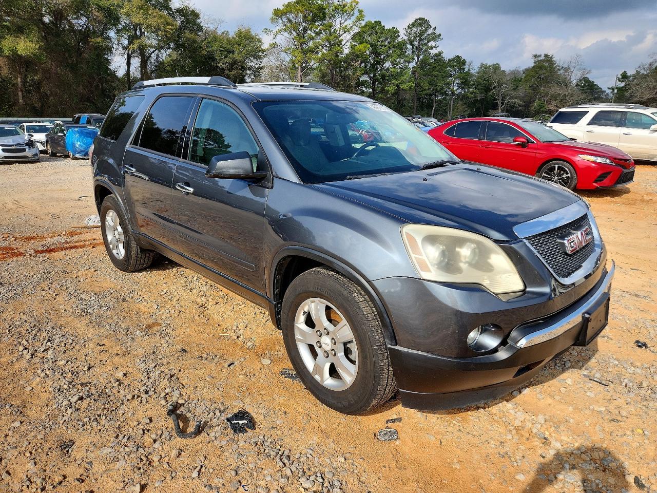 2011 GMC ACADIA SLE photo 4