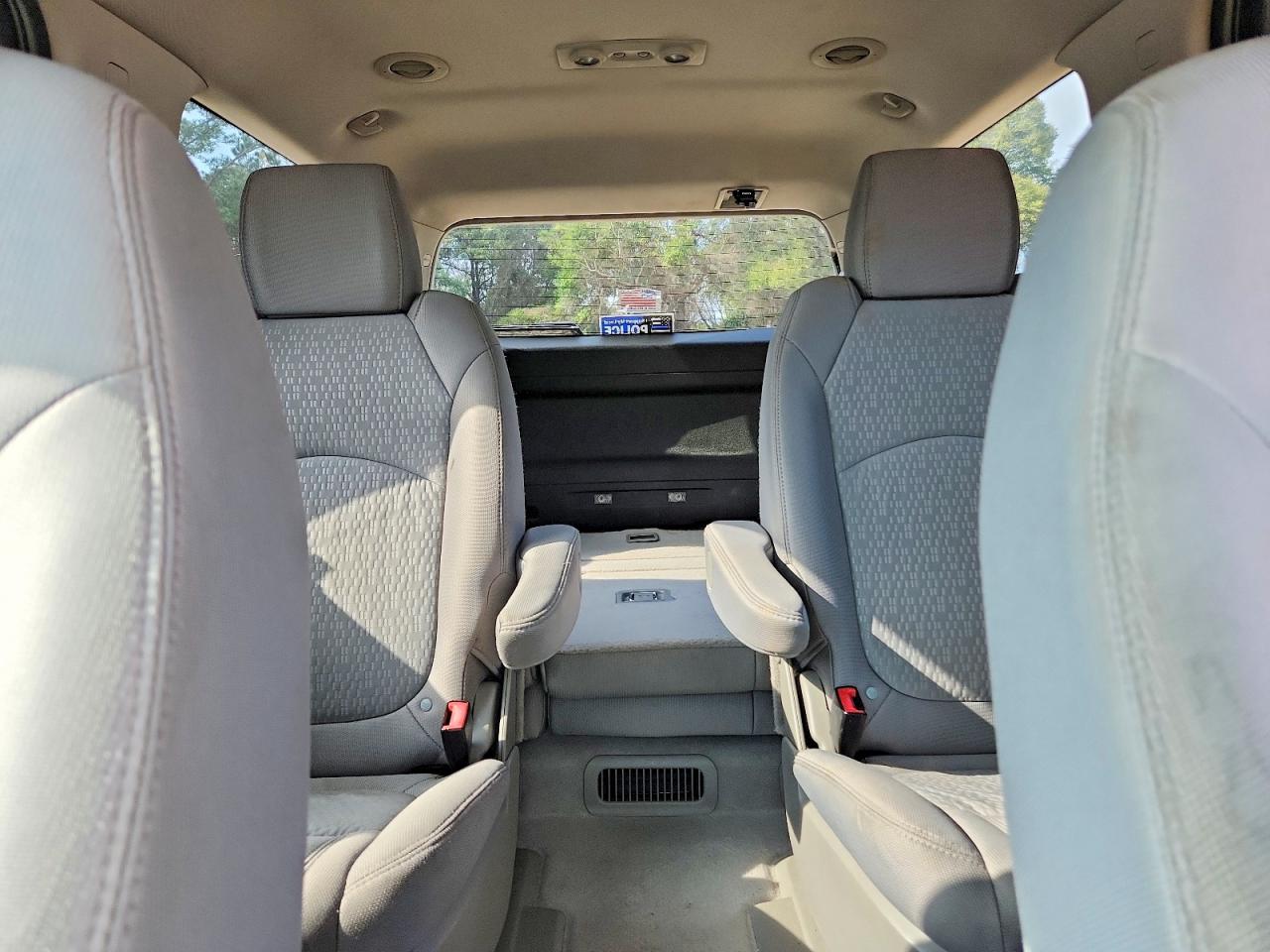 2011 GMC ACADIA SLE photo 10