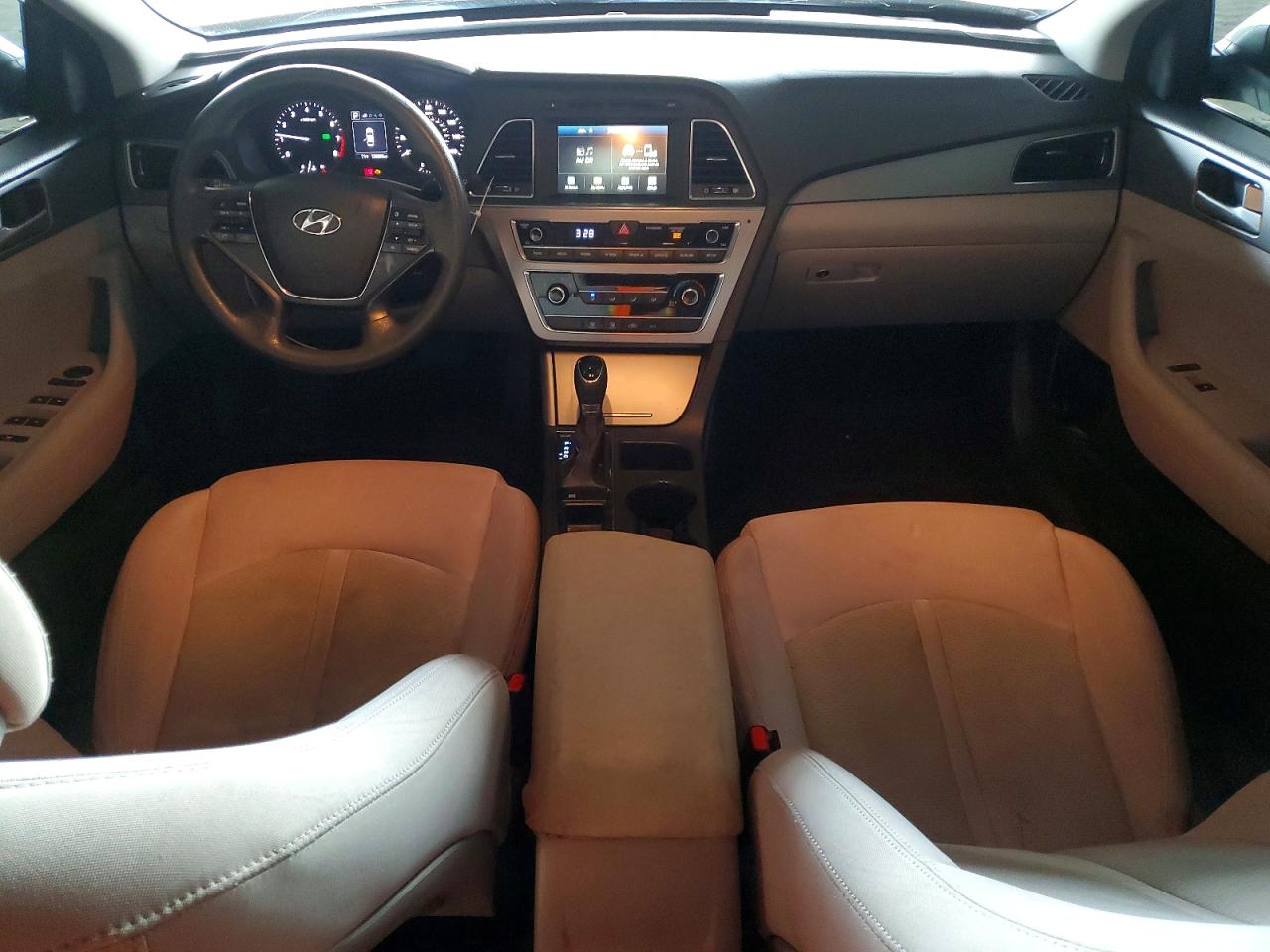 2016 HYUNDAI SONATA SE photo 8