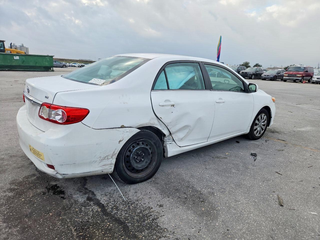 2013 TOYOTA COROLLA BASE photo 3