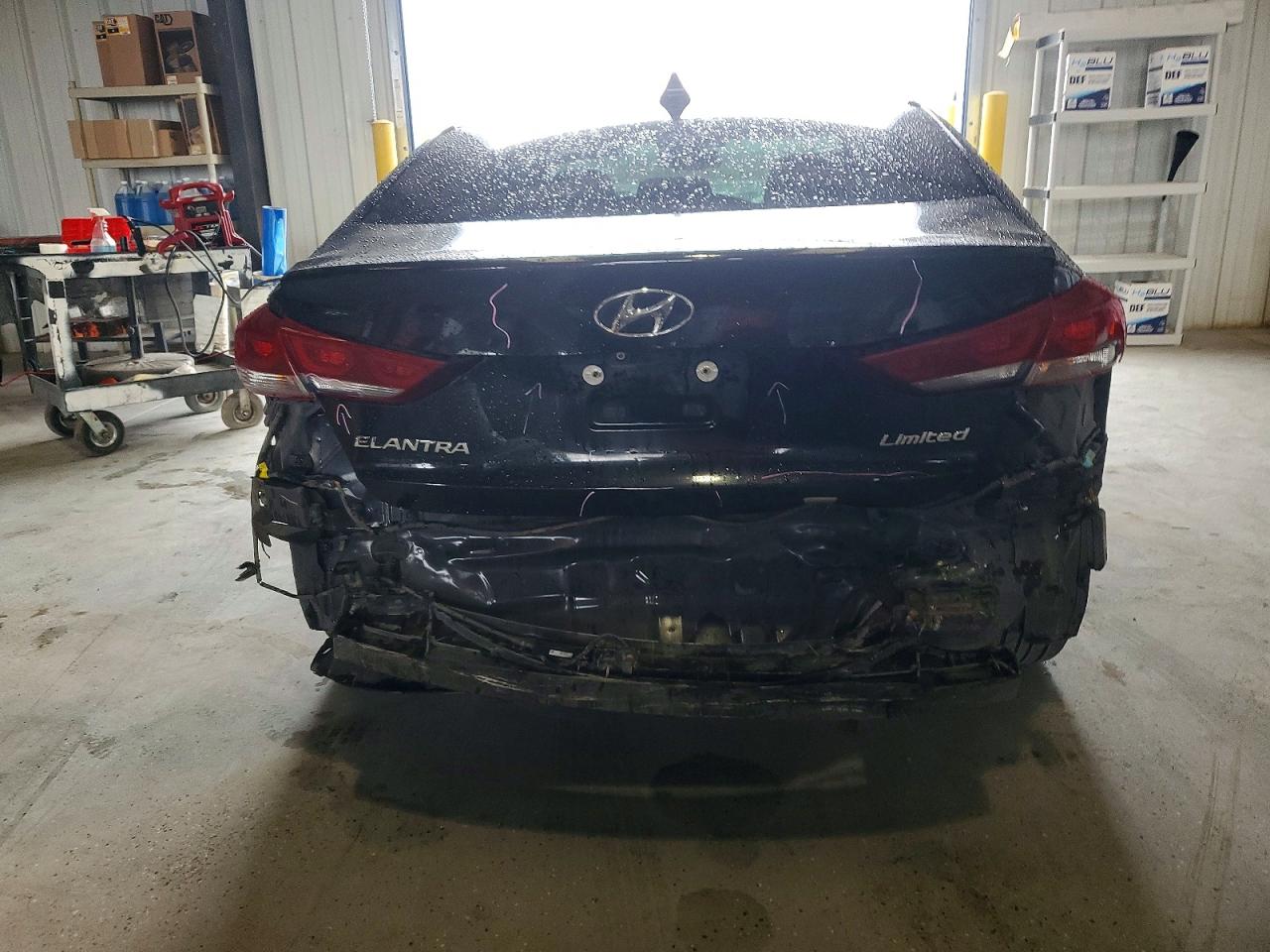 2017 HYUNDAI ELANTRA SE photo 6