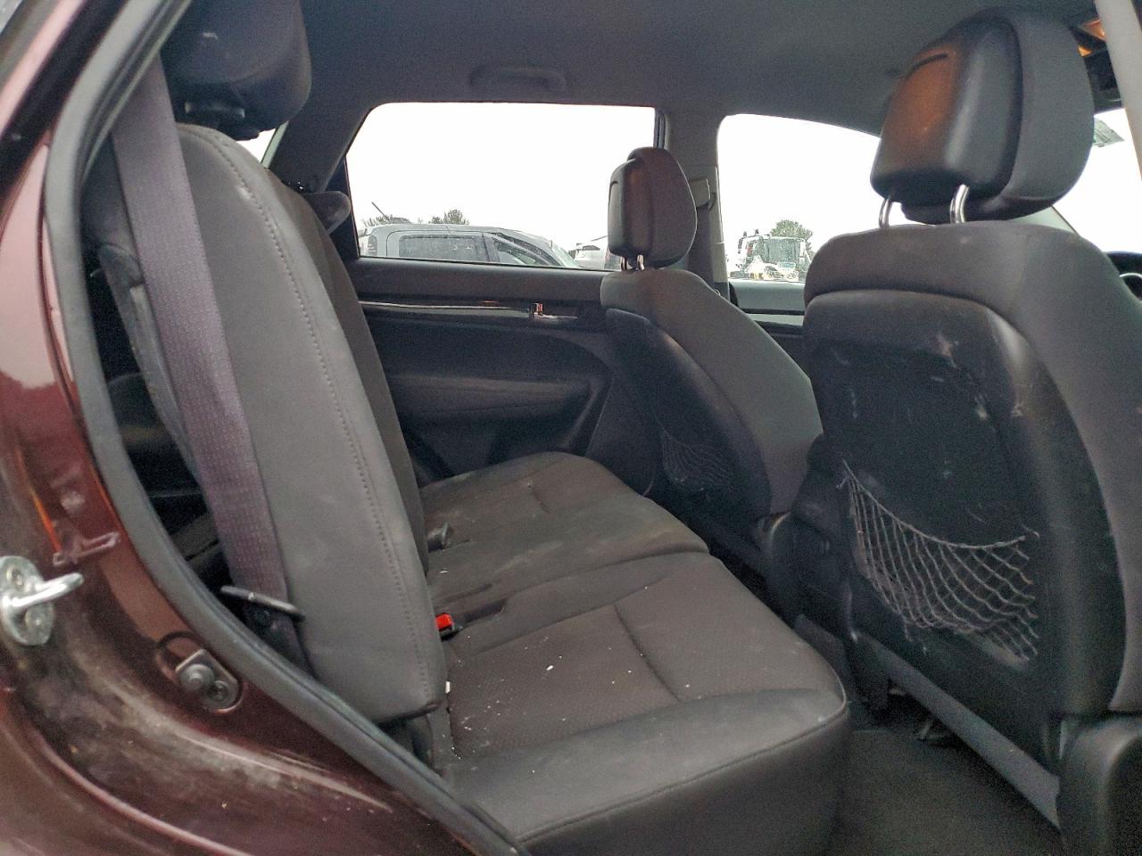 2011 KIA SORENTO BASE photo 19