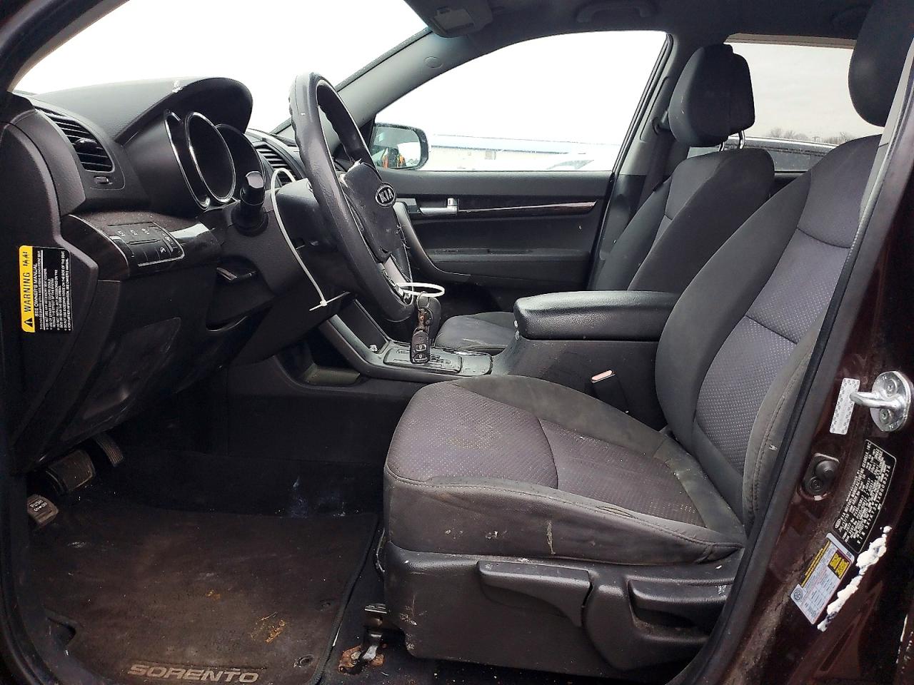 2011 KIA SORENTO BASE photo 13