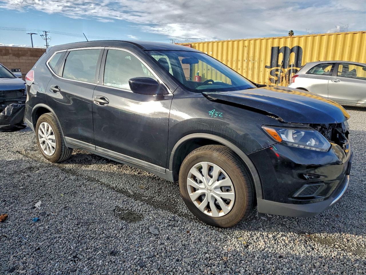 2016 NISSAN ROGUE S photo 4