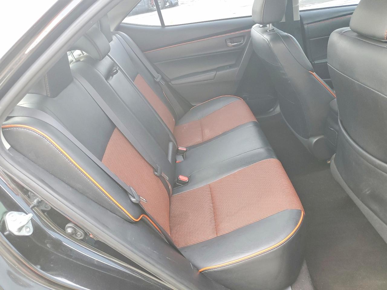 2017 TOYOTA COROLLA L photo 10