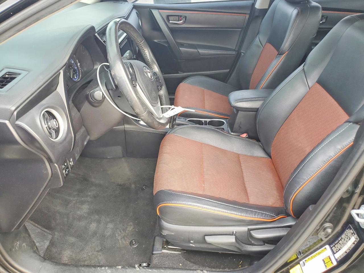 2017 TOYOTA COROLLA L photo 7