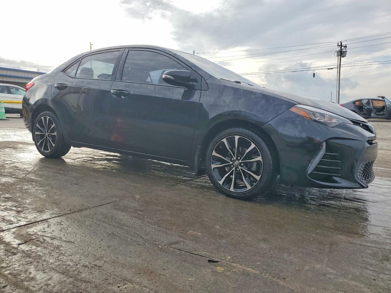 2017 TOYOTA COROLLA L photo 4