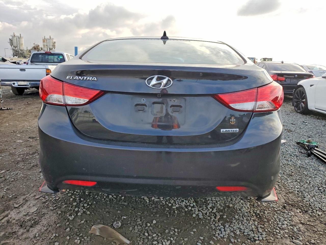 2013 HYUNDAI ELANTRA GLS photo 6