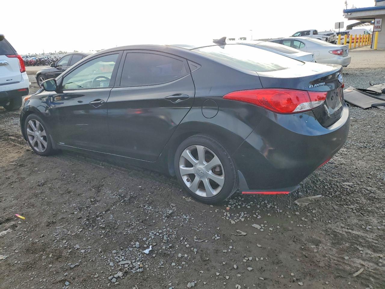 2013 HYUNDAI ELANTRA GLS photo 2