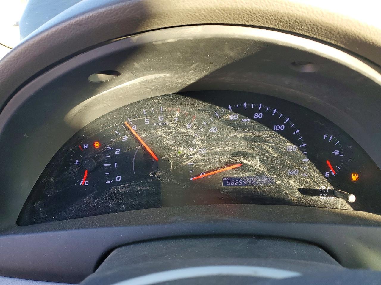 2011 TOYOTA CAMRY LE photo 9