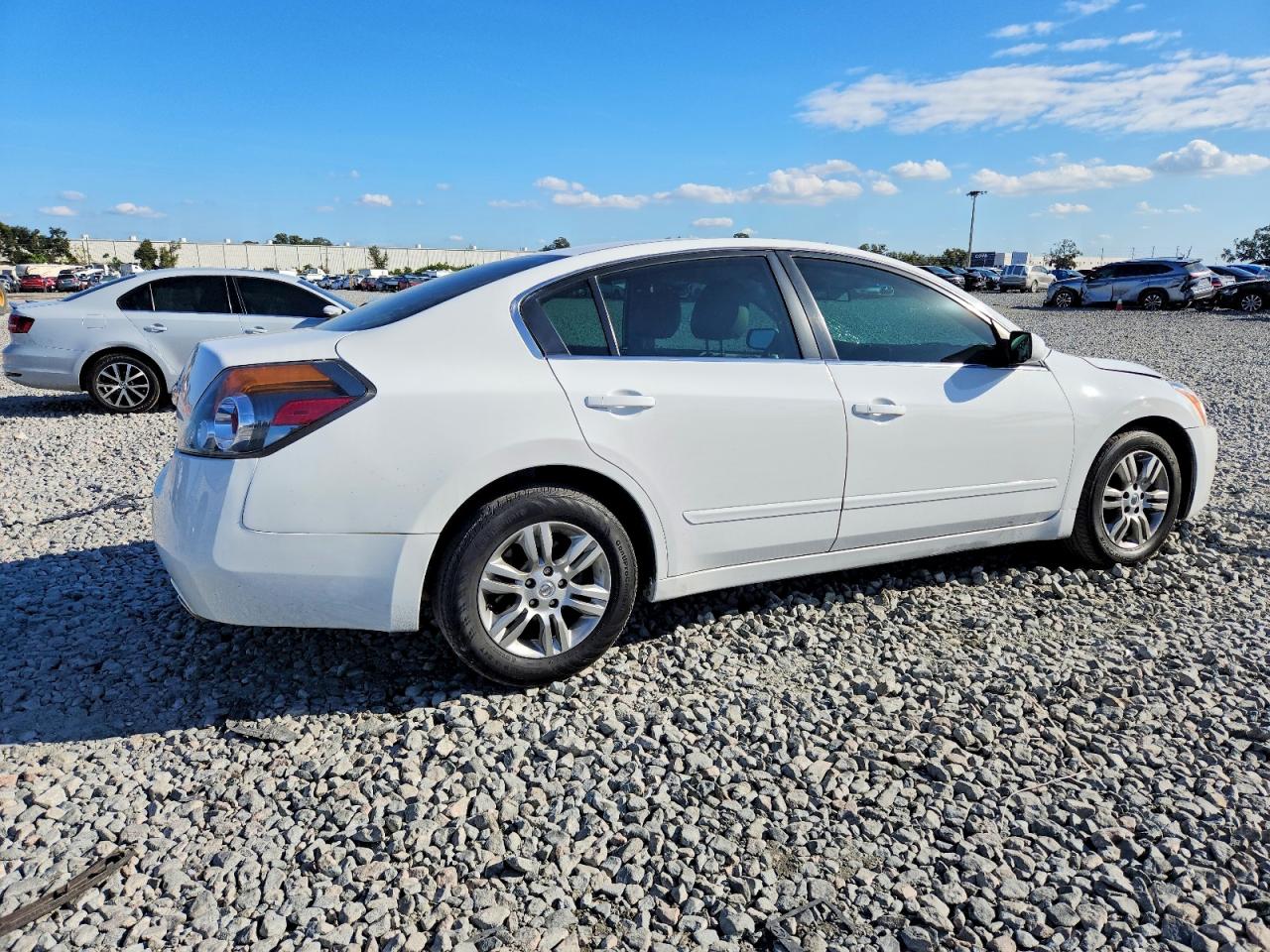 2011 NISSAN ALTIMA BASE photo 3