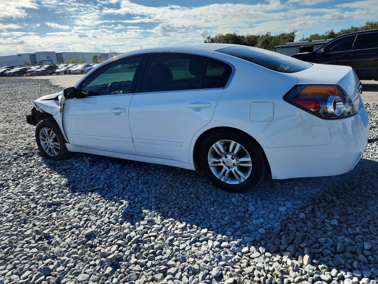 2011 NISSAN ALTIMA BASE photo 2