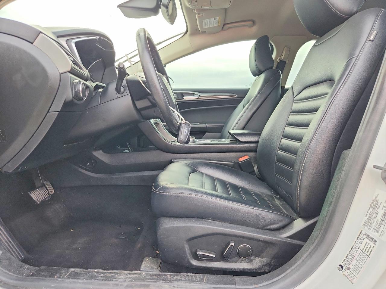 2020 FORD FUSION SEL photo 13