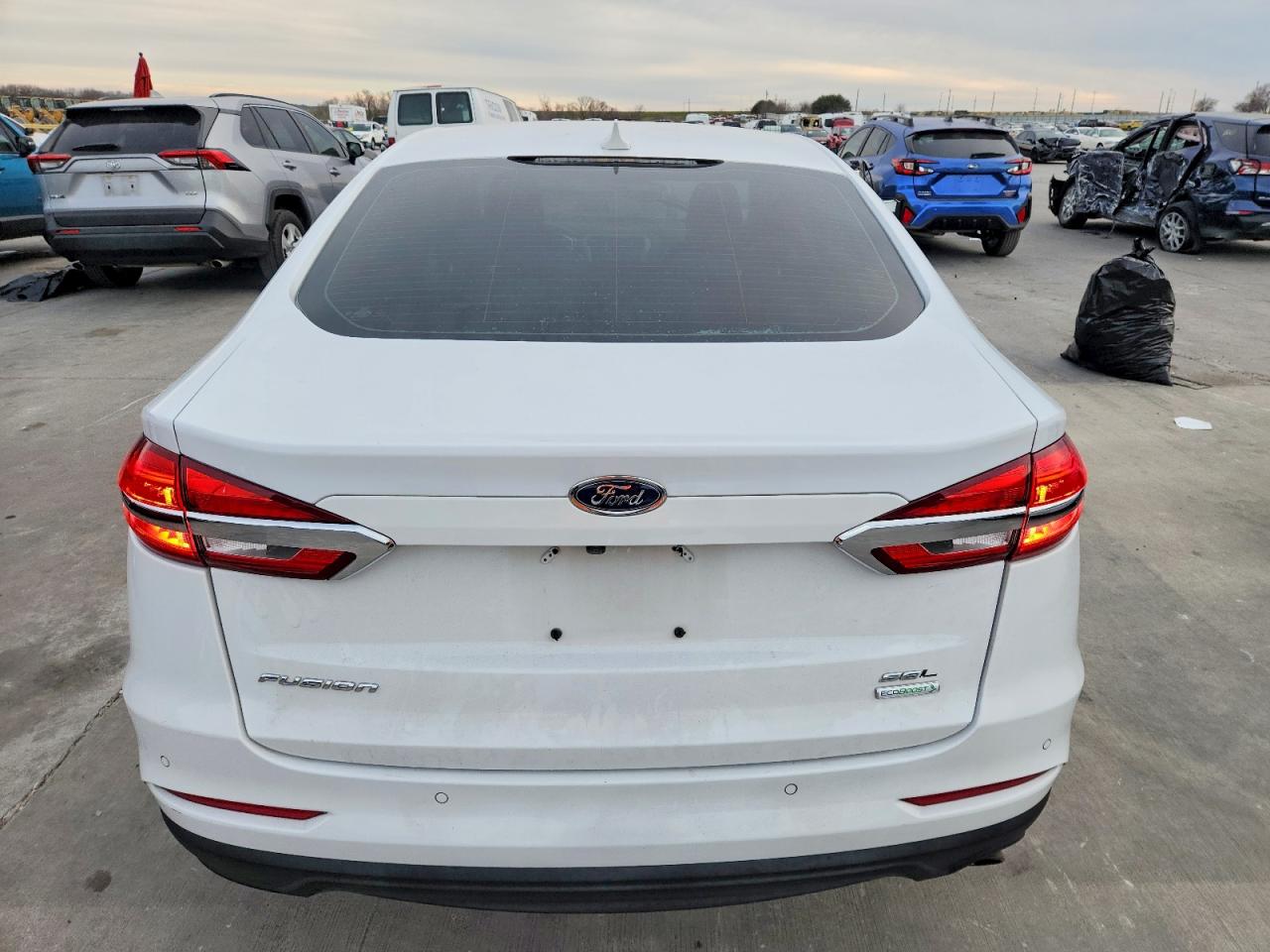 2020 FORD FUSION SEL photo 11
