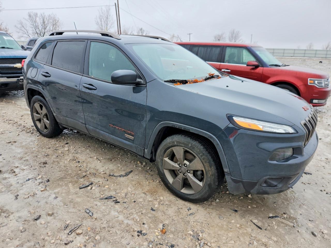 2017 JEEP CHEROKEE LATITUDE photo 4