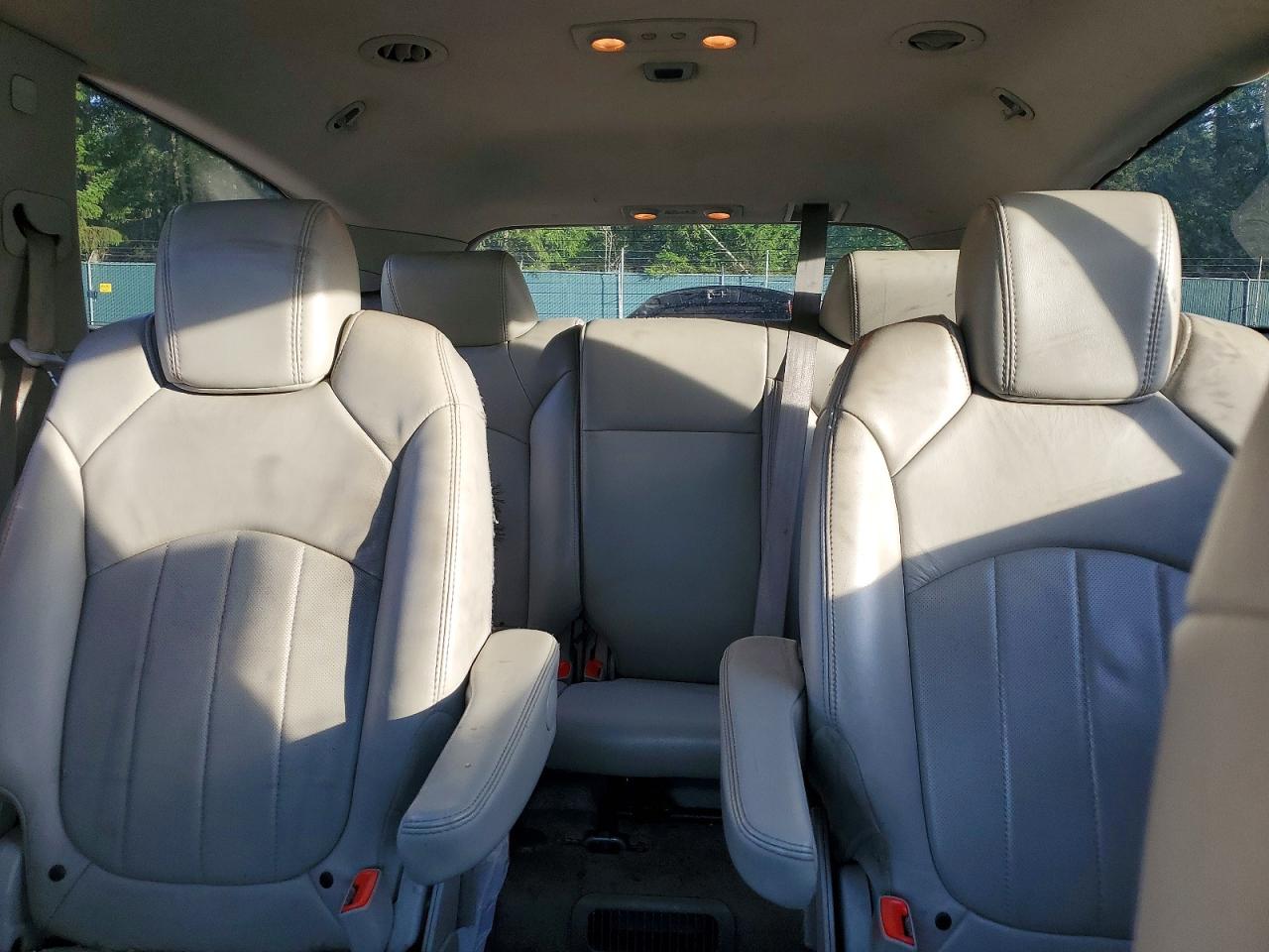 2008 BUICK ENCLAVE CXL photo 10