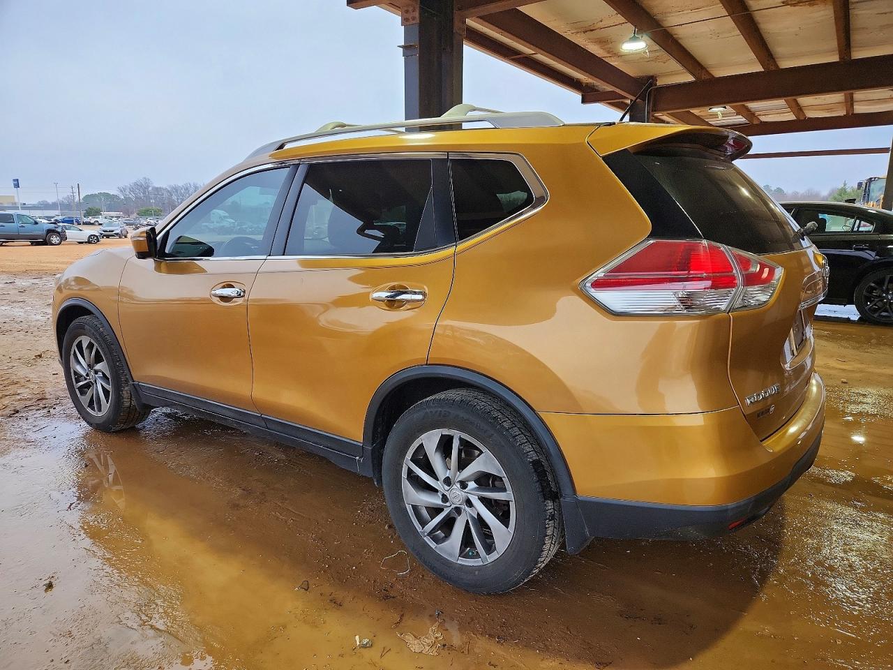 2014 NISSAN ROGUE S photo 2