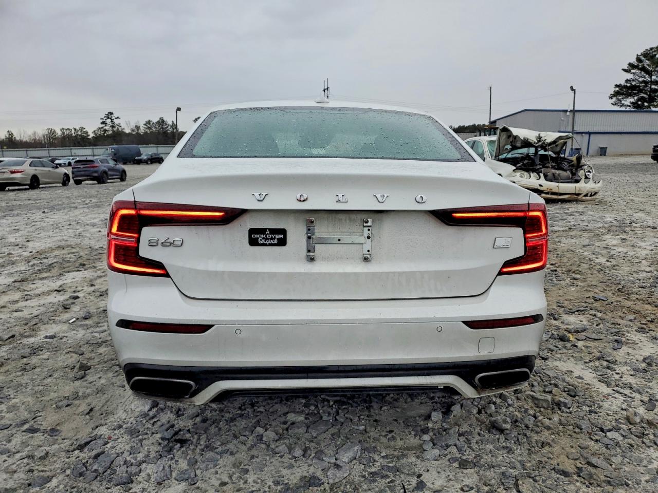 2022 VOLVO S60 T8 RECHARGE R-DESIGN EXPRESSION photo 6
