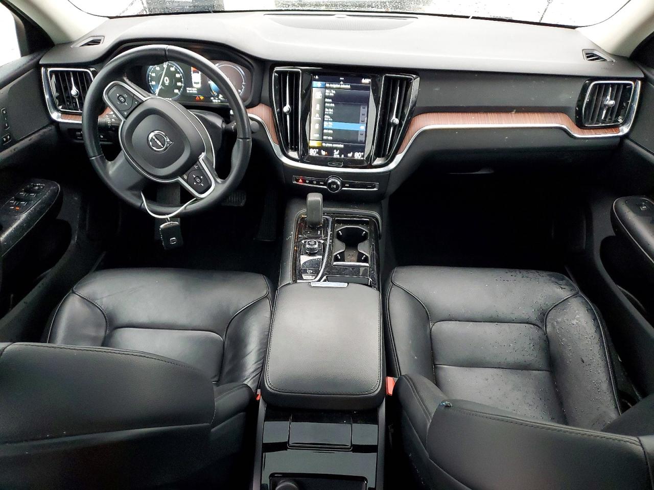 2022 VOLVO S60 T8 RECHARGE R-DESIGN EXPRESSION photo 8