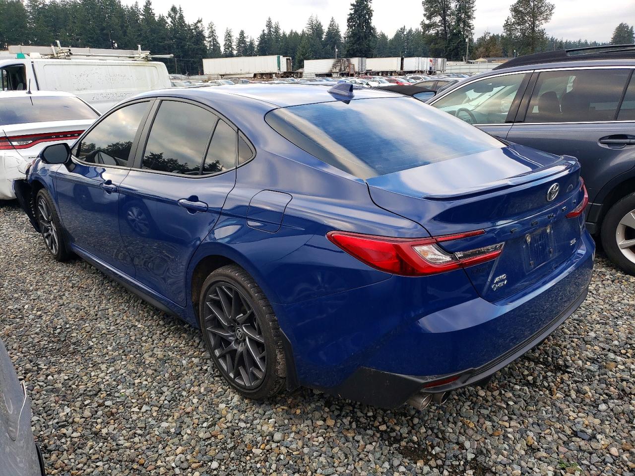 2025 TOYOTA CAMRY SE photo 2