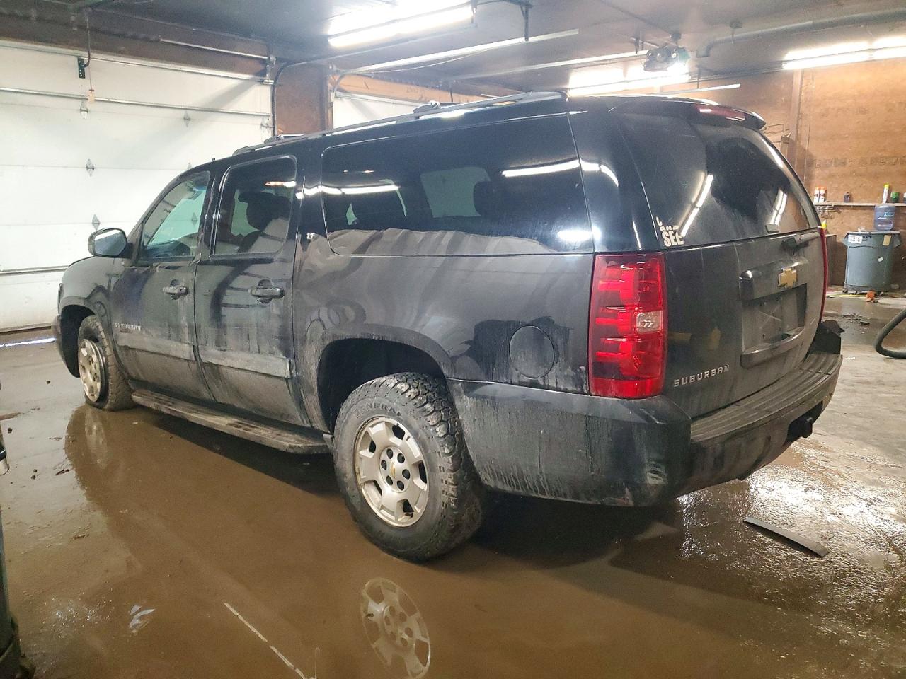 2013 CHEVROLET SUBURBAN K1500 LT photo 2
