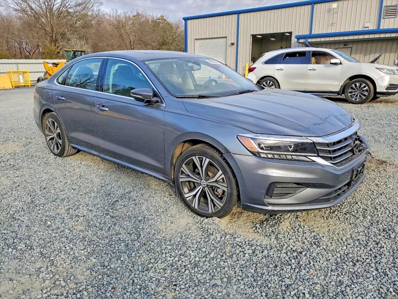 2021 VOLKSWAGEN PASSAT SE photo 4