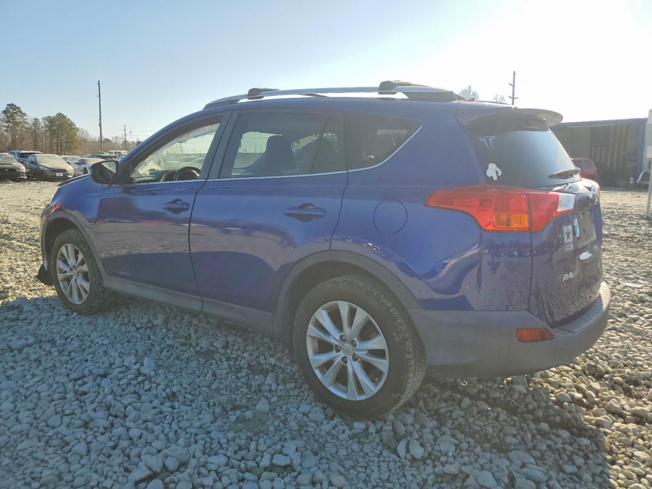 2014 TOYOTA RAV4 photo 2