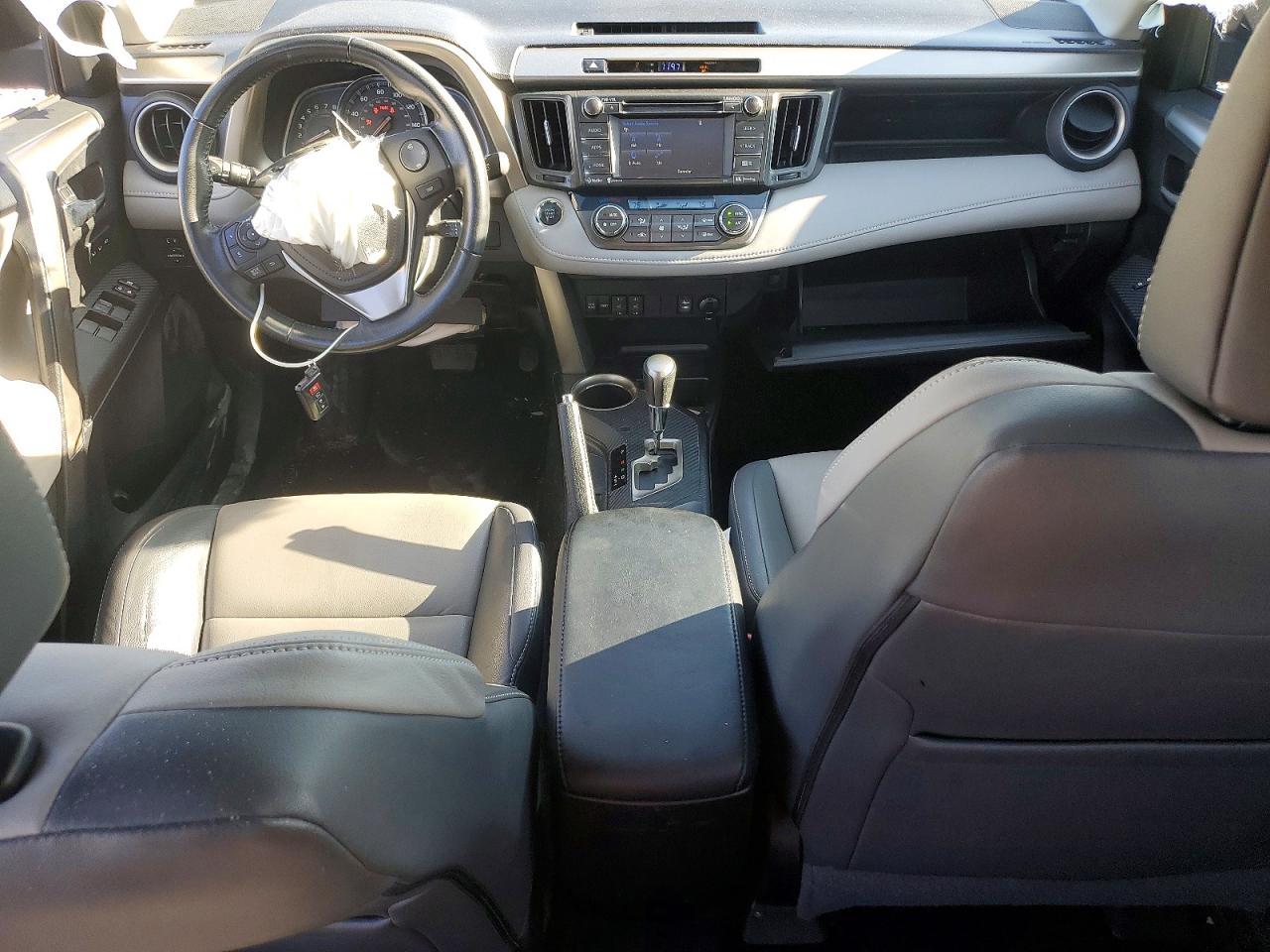 2014 TOYOTA RAV4 photo 8