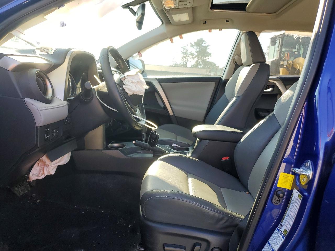 2014 TOYOTA RAV4 photo 7