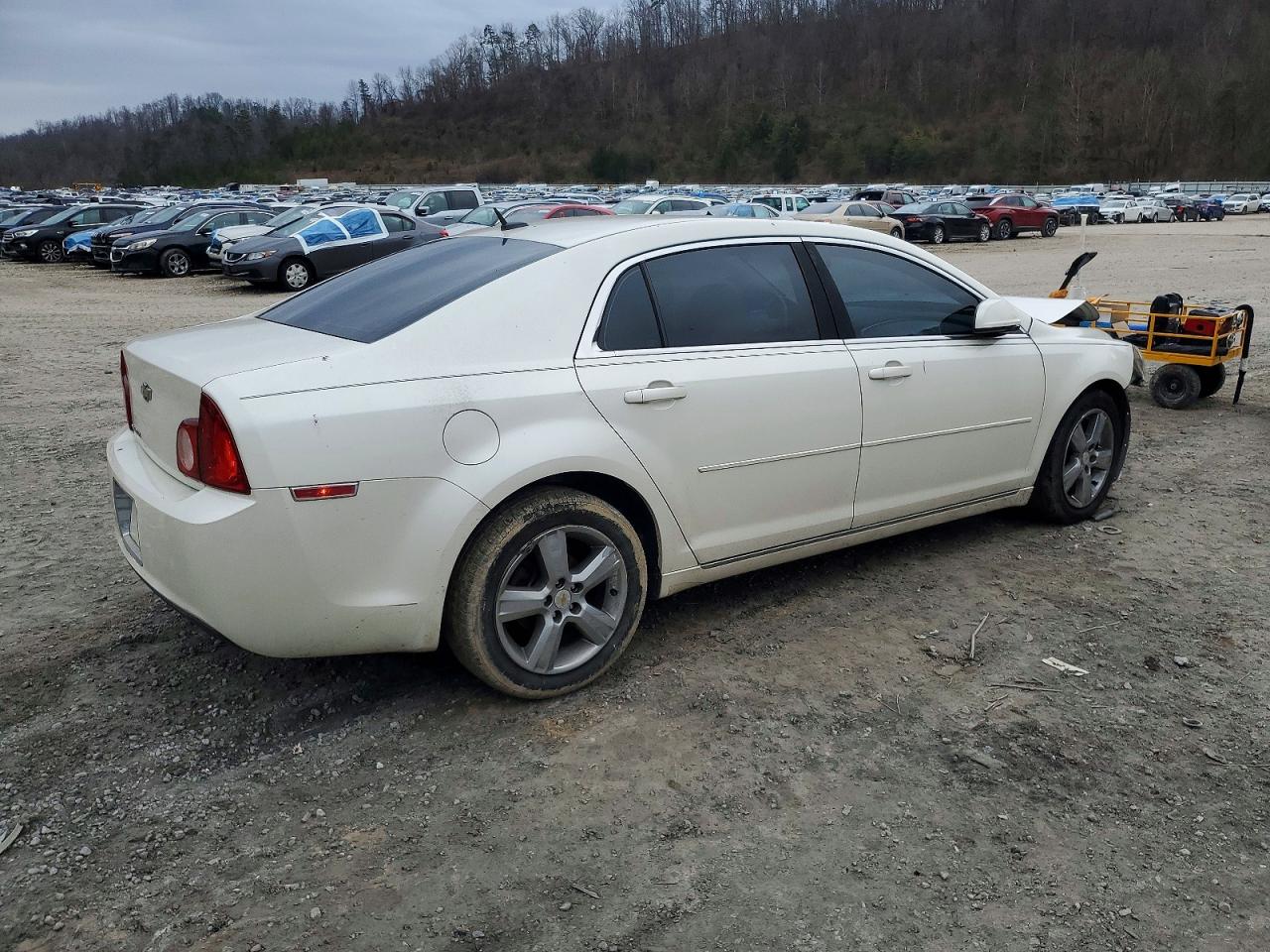 2011 CHEVROLET MALIBU 2LT photo 3