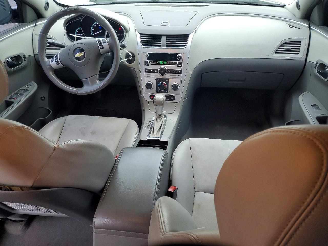 2011 CHEVROLET MALIBU 2LT photo 8