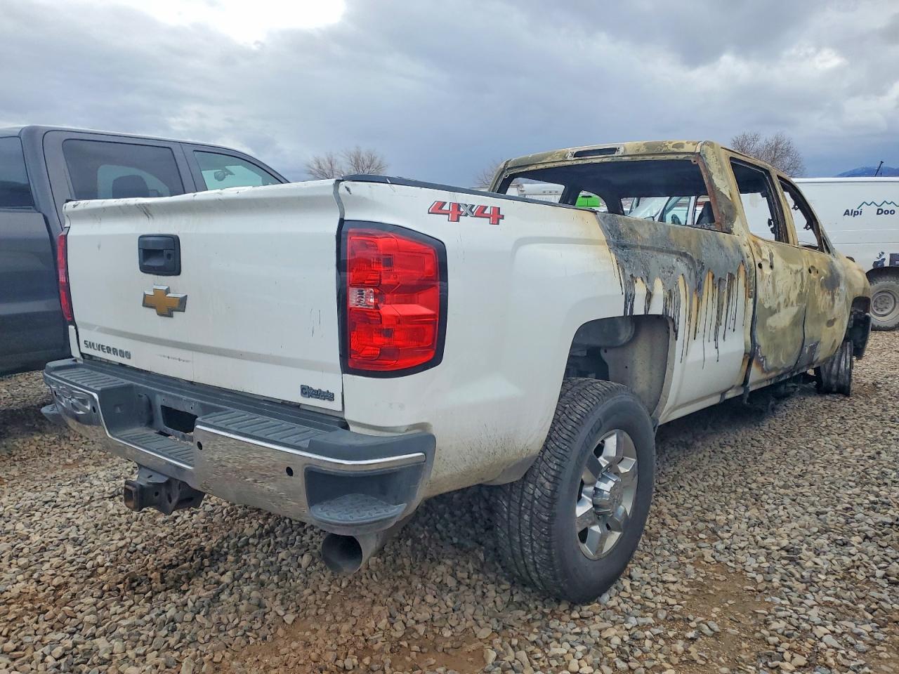 2019 CHEVROLET SILVERADO K3500 photo 3