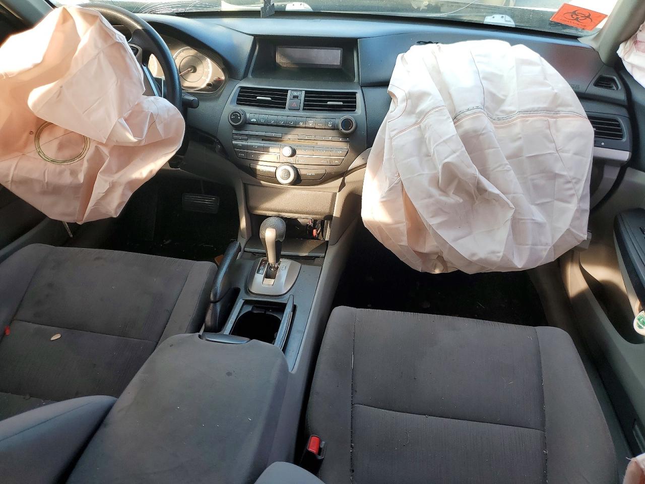 2011 HONDA ACCORD LXP photo 8